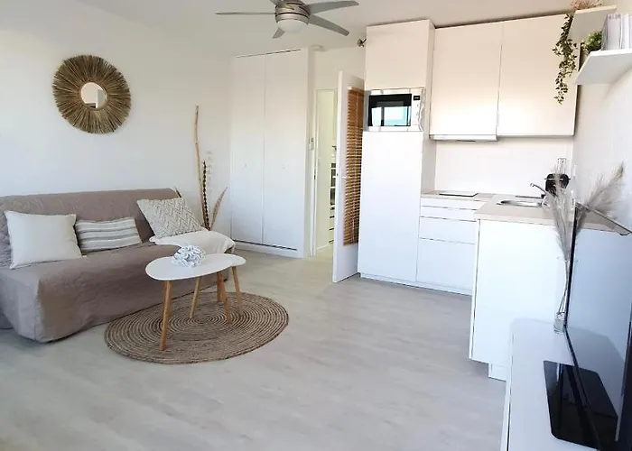 Blue Sky Motte -pool-5min -queensizebed -wifi * La Grande-Motte