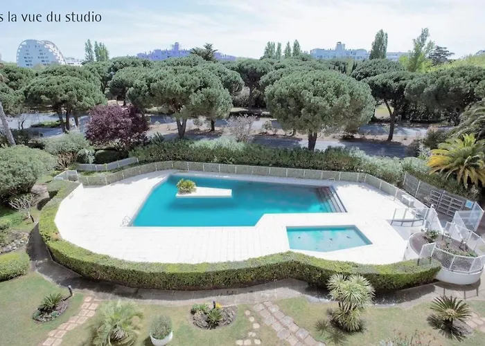 Blue Sky Motte -pool-5min -queensizebed -wifi